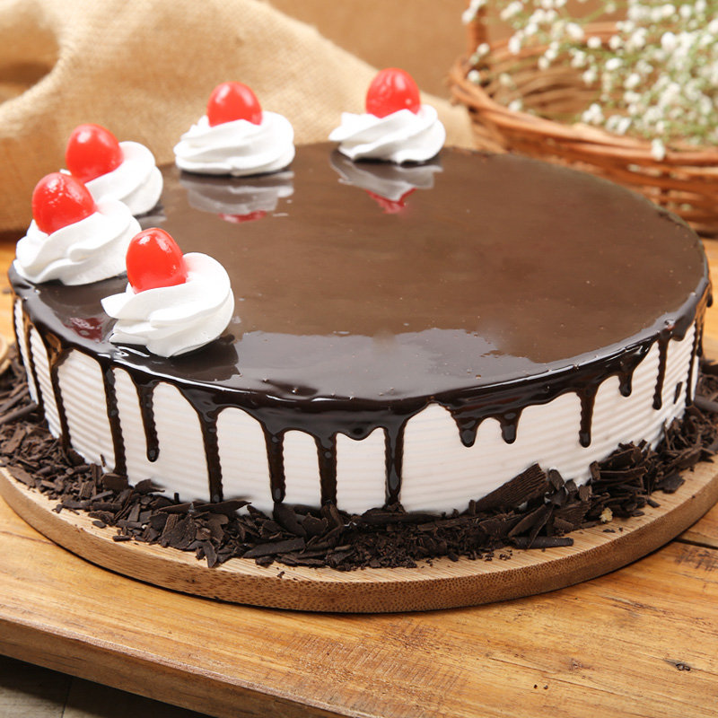 Black Forest Delight Enthralling Cake