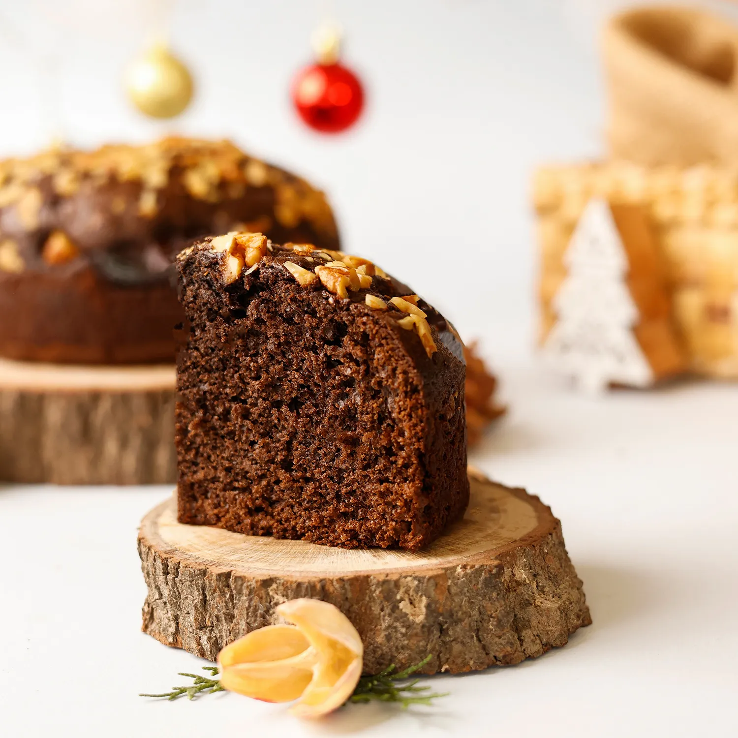 Dates & Walnuts Mixed Dry Cake