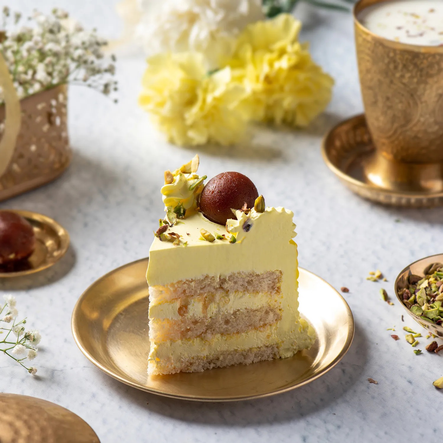 Vanilla Cake With Gulab Jamun