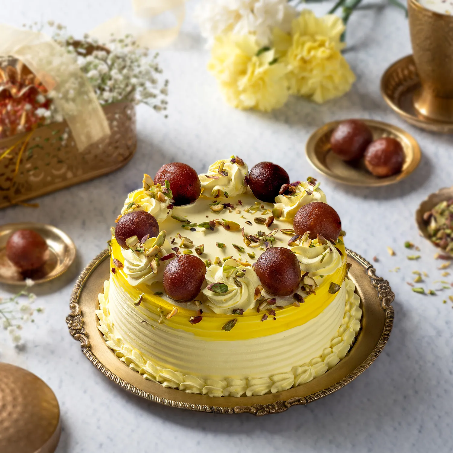 Vanilla Cake With Gulab Jamun