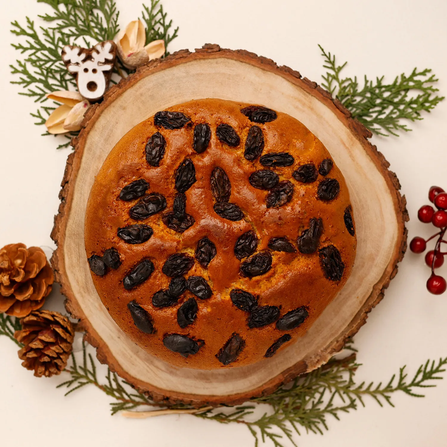 Delightful Rums Raisins Dry Cake