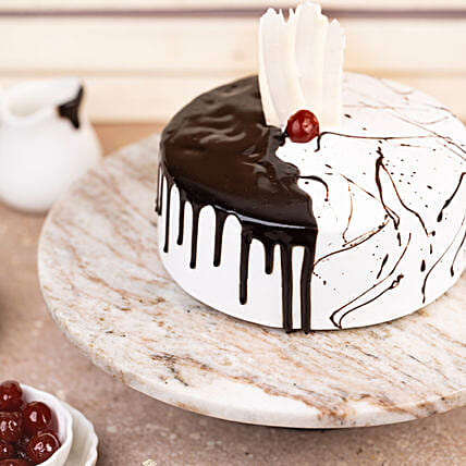 Creamy Drip Black Forest Cake