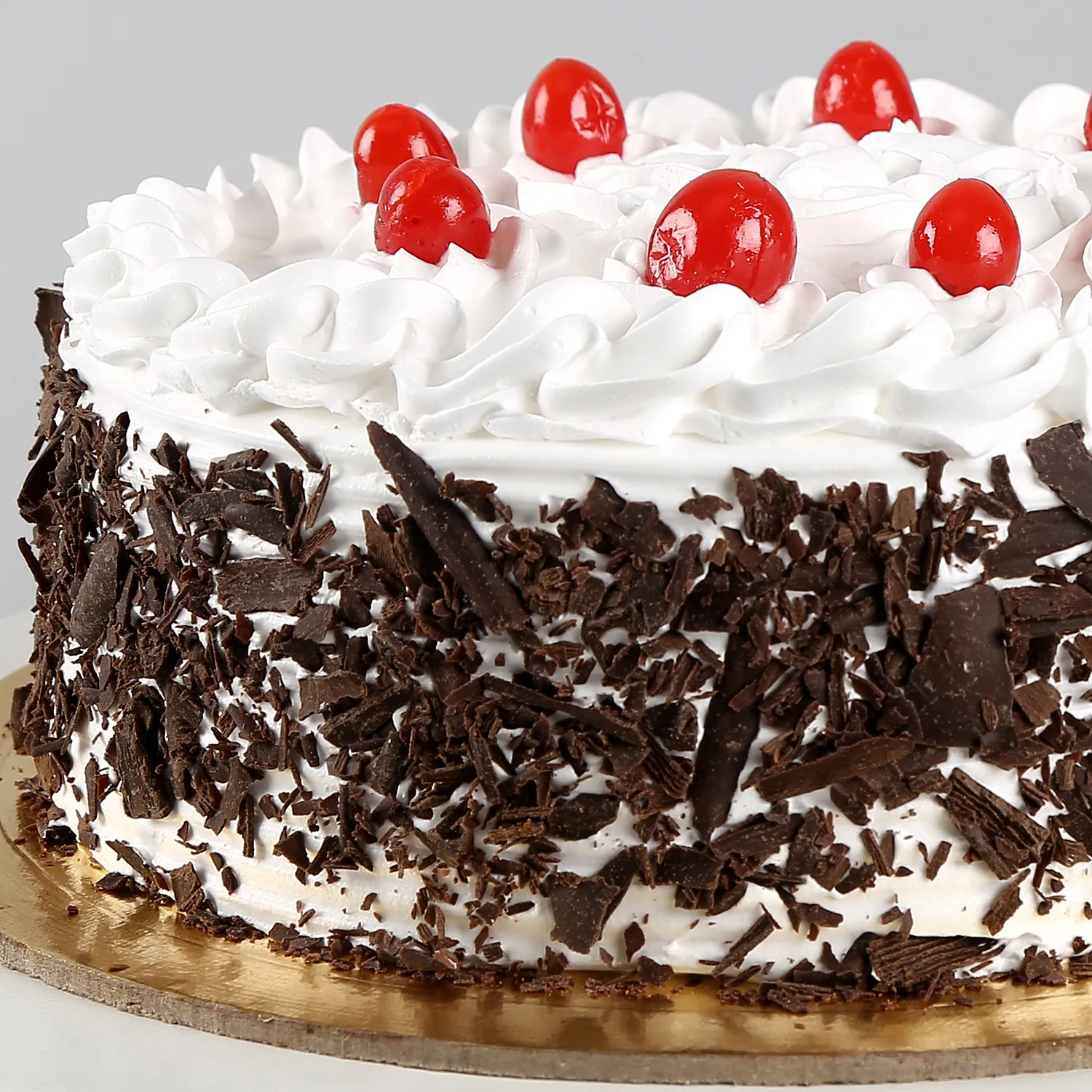 Cream & Cherry Black Forest Cake
