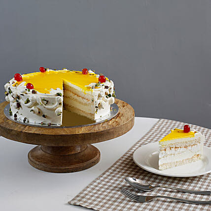 Cream Pista Pineapple Cake