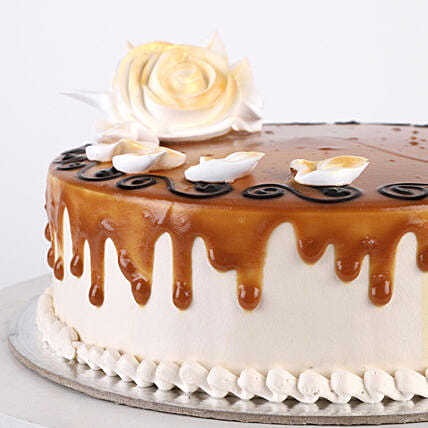 Delicious Caramel Cake