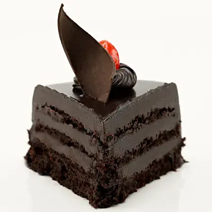 Tempting Truffle Pastry- 6 Pcs