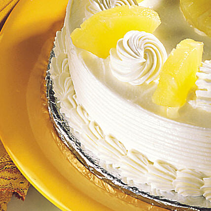 Delicious Pineapple Cream Cake
