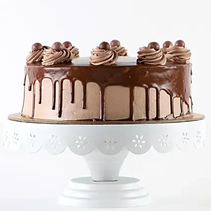 Glazed Chocolate Cream Cake