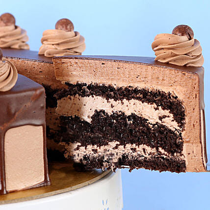 Glazed Chocolate Cream Cake