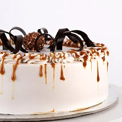 Heavenly Caramel Cream Cake