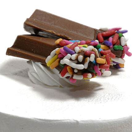 Designer Pineapple Cream Cake