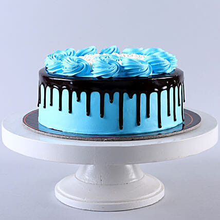 Yummy Dripping Black Forest Cake