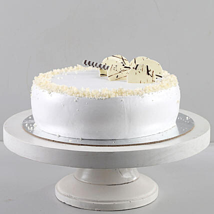 Classic Vanilla Cream Cake