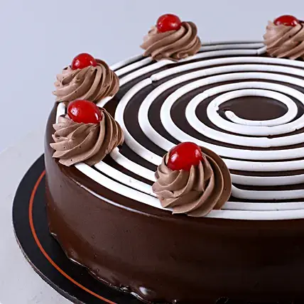 Luscious Chocolate Cake