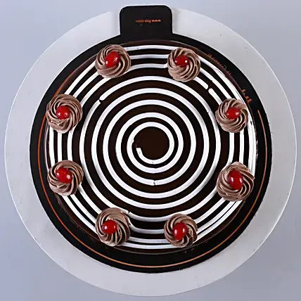 Luscious Chocolate Cake