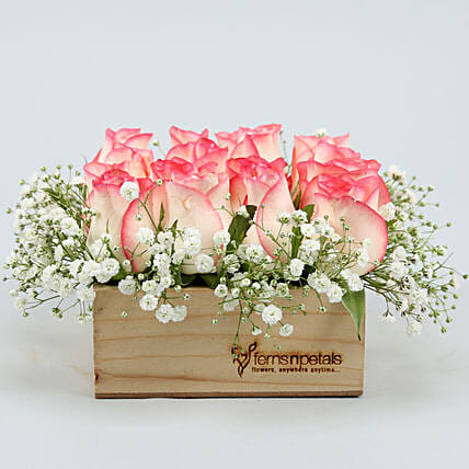 16 Pink Roses Arrangement In Wooden Base