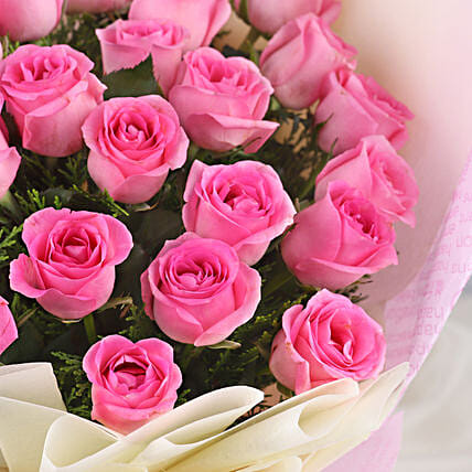 Adorable Aura Roses Bouquet | Cake2homes