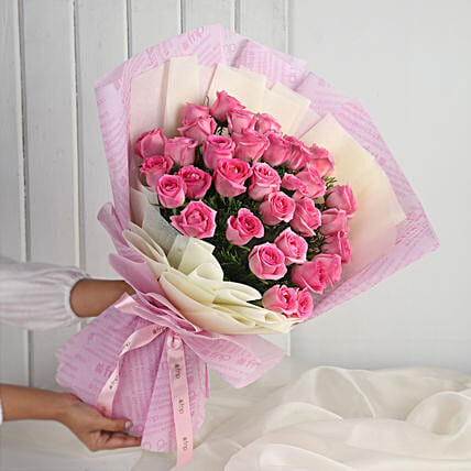 Adorable Aura Roses Bouquet | Cake2homes