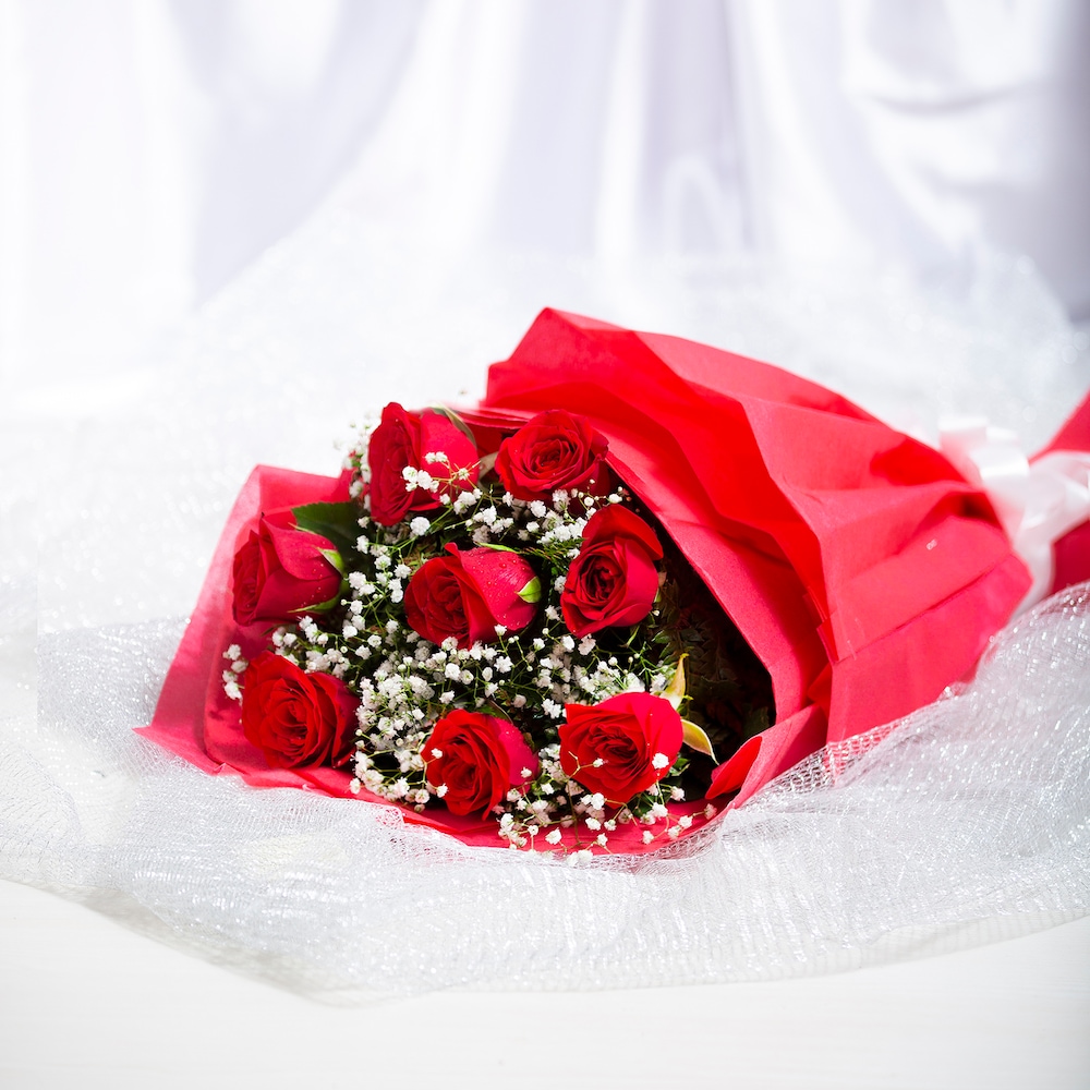 8 Red Roses Bouquet