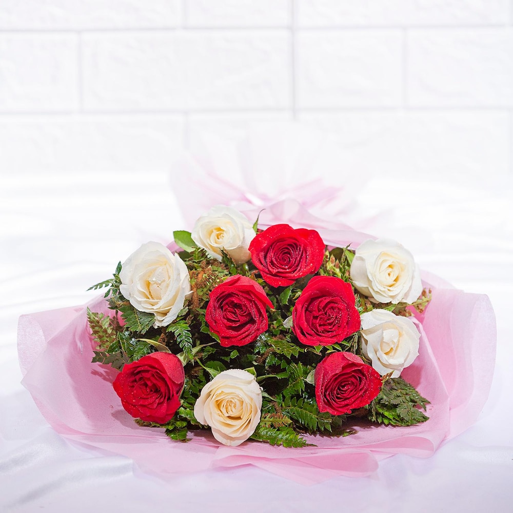 Classy Mix Roses Bouquet