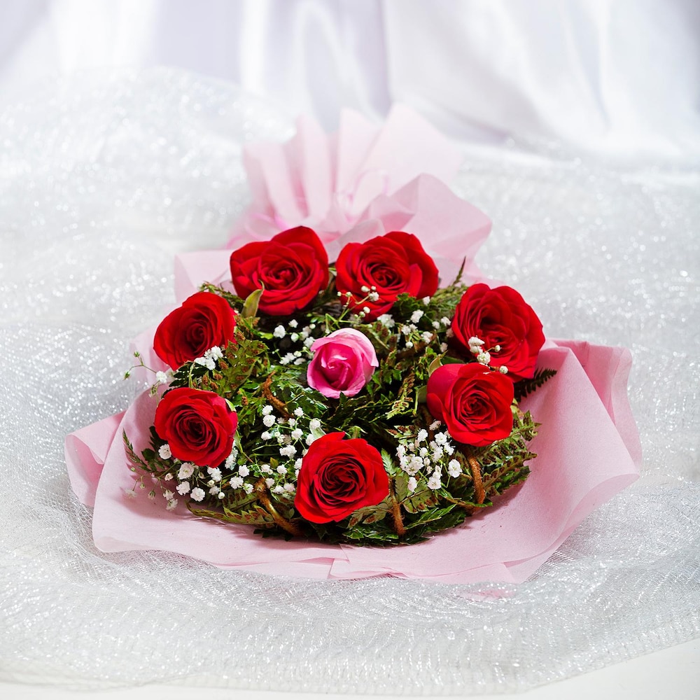Splendid Love Roses Bouquet