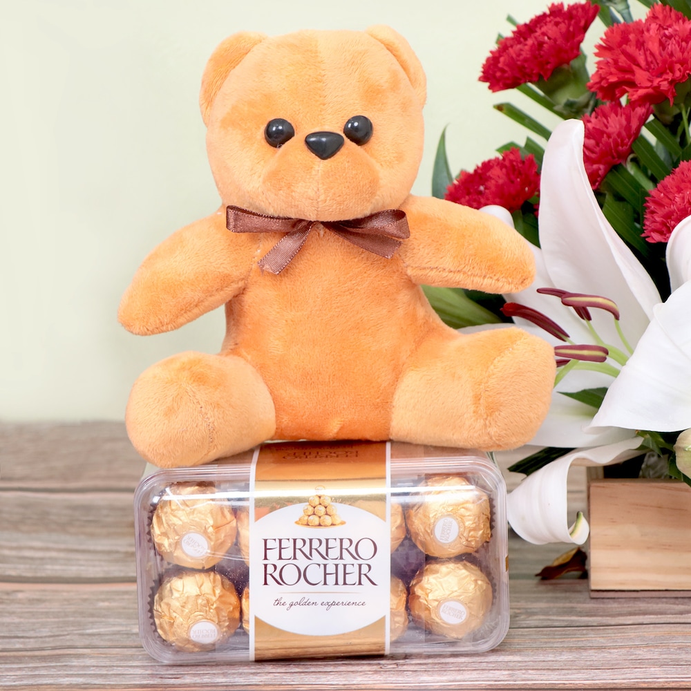 Tempting Rochers Teddy With Blooms