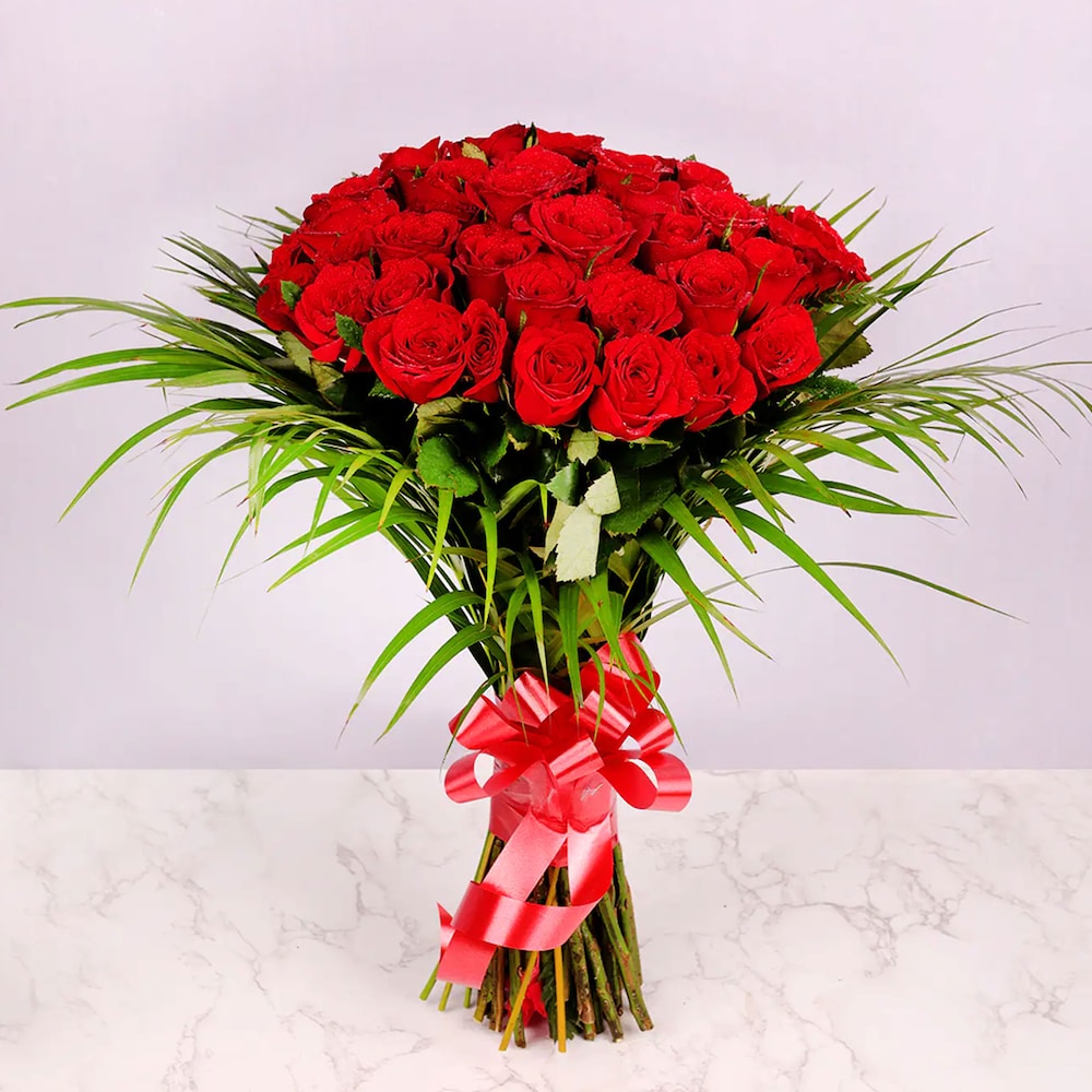 Impressive Red Charm Bouquet