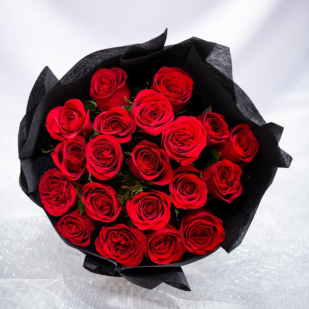 Mesmerizing Red Roses Bouquet
