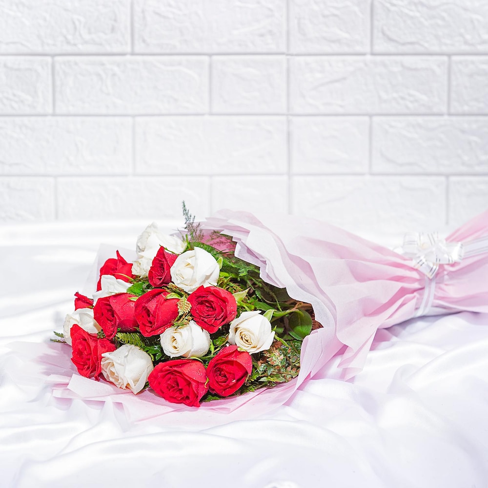 Ravishing Mix Roses Bouquet