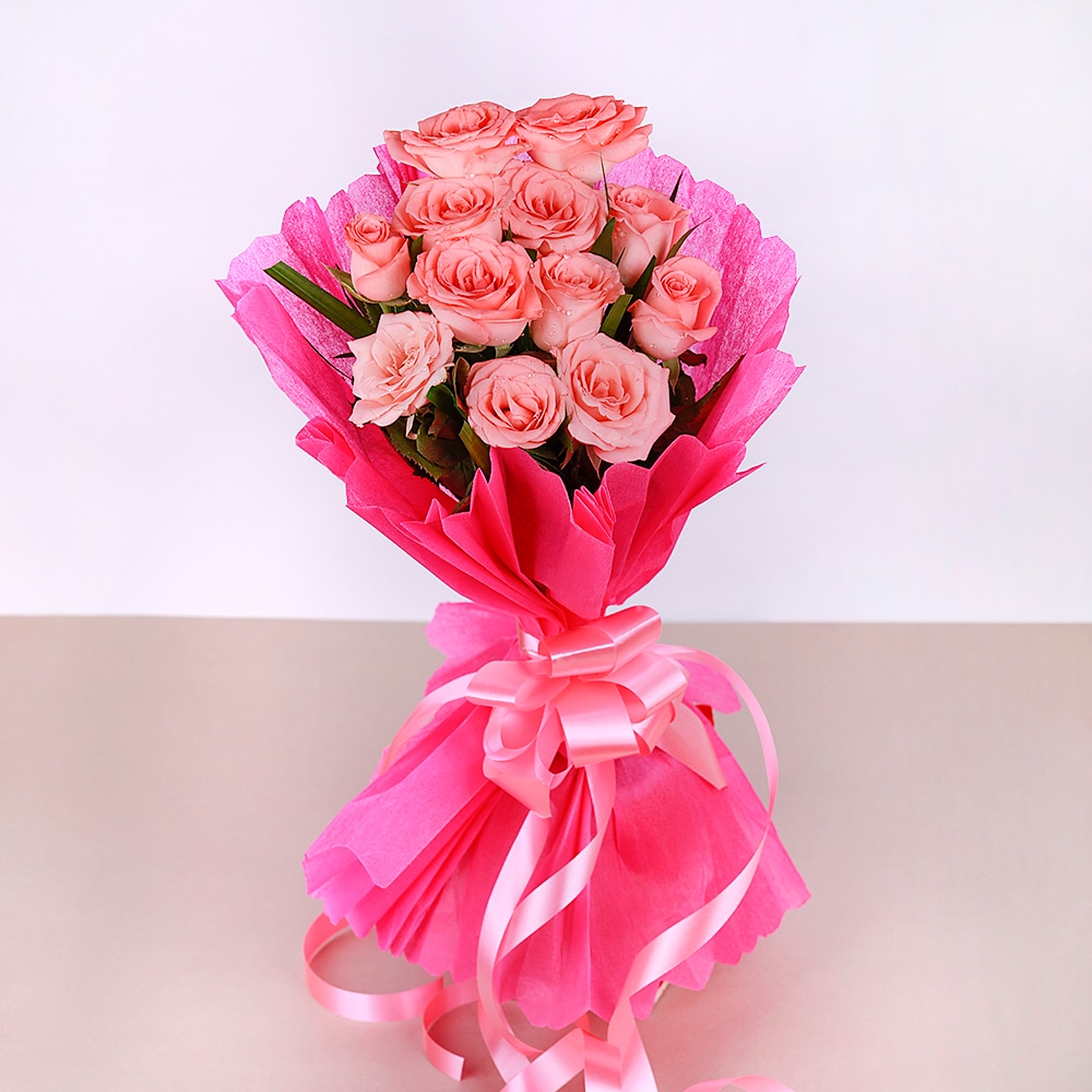 12 Pink Roses
