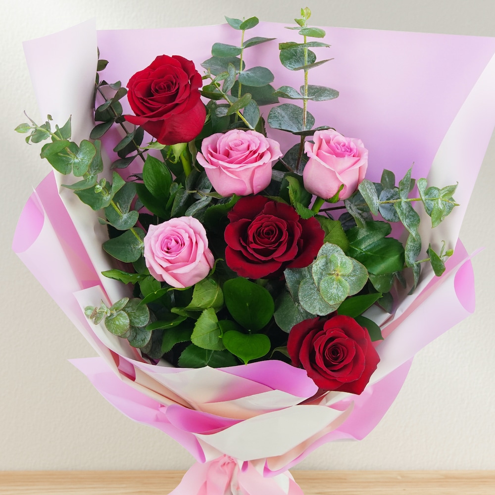 Classy Pink And Red Bouquet