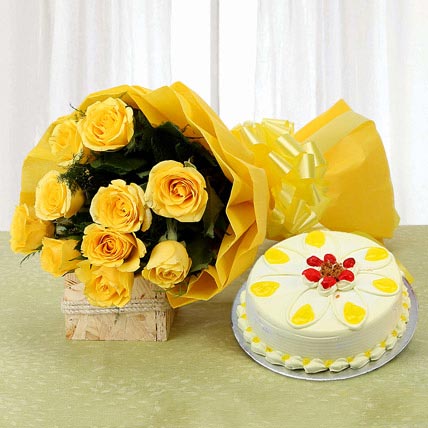 Pineapple Cake with 10 yellow rose