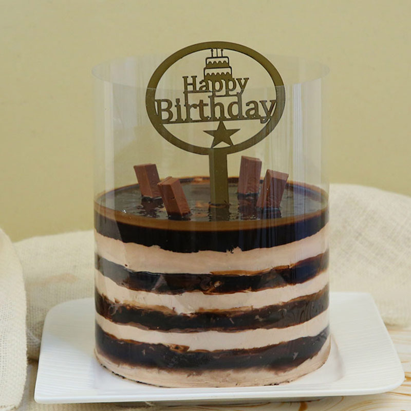 Kit Kat Pull me Up cake