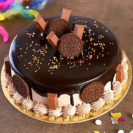 Choco Oreo Bunny Cake- Half Kg