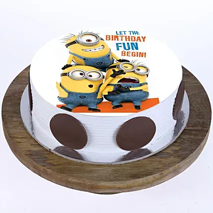 Funny Minions Butterscotch Cake