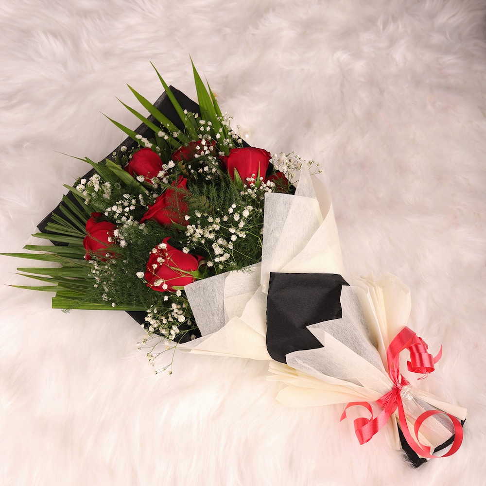 Adorable Red Roses Bunch