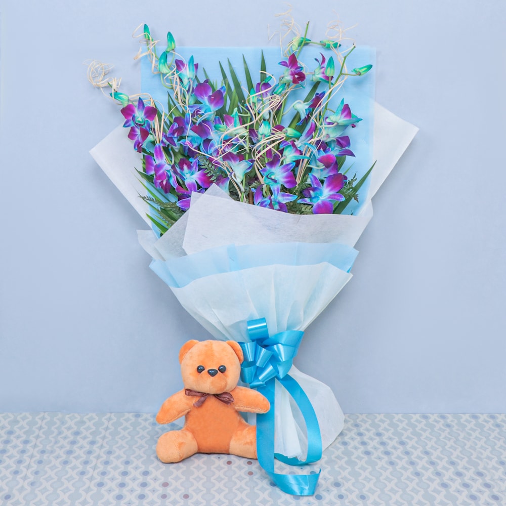 Ravishing Blue Orchids Combo