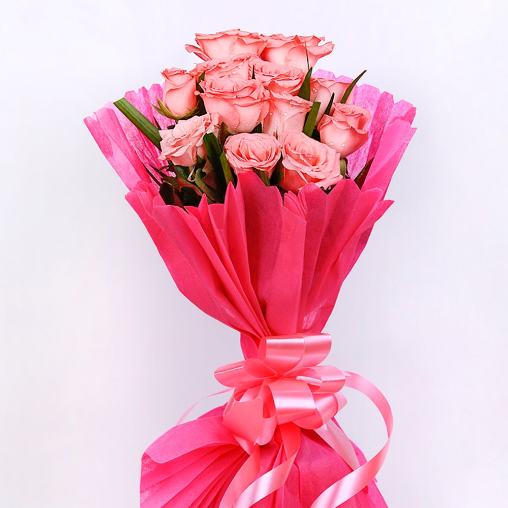 12 Pink Roses