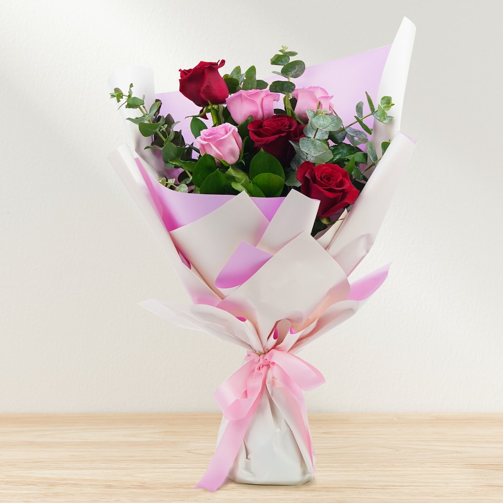 Classy Pink And Red Bouquet